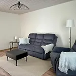 Apartmán Vaikne, Hubane Ja Privaatne Korter Linna Suedames! *