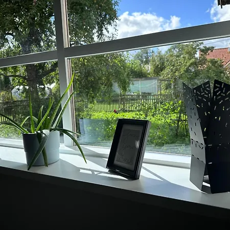 Apartment Vaikne, Hubane Ja Privaatne Korter Linna Suedames! Kuressaare