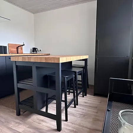 Vaikne, Hubane Ja Privaatne Korter Linna Suedames! Apartment
