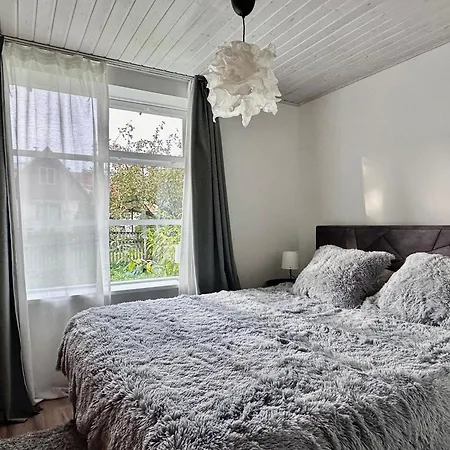 Vaikne, Hubane Ja Privaatne Korter Linna Suedames!