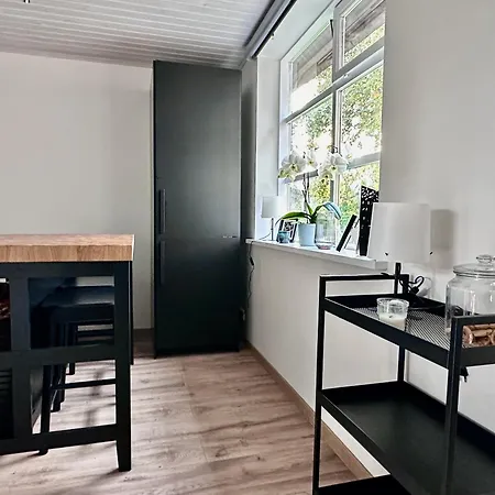 Vaikne, Hubane Ja Privaatne Korter Linna Suedames! Apartment