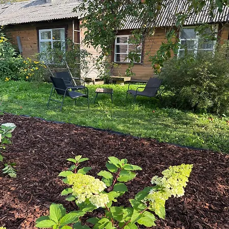 Vaikne, Hubane Ja Privaatne Korter Linna Suedames! クレサーレ