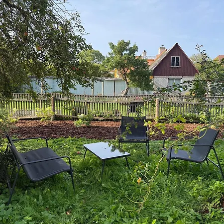 アパート Vaikne, Hubane Ja Privaatne Korter Linna Suedames!