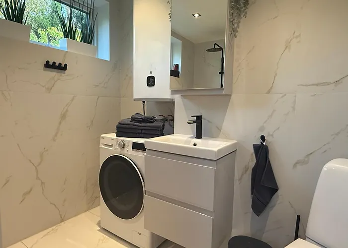 Apartman Vaikne, Hubane Ja Privaatne Korter Linna Suedames!