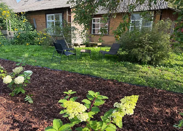 Vaikne, Hubane Ja Privaatne Korter Linna Suedames! Kuressaare